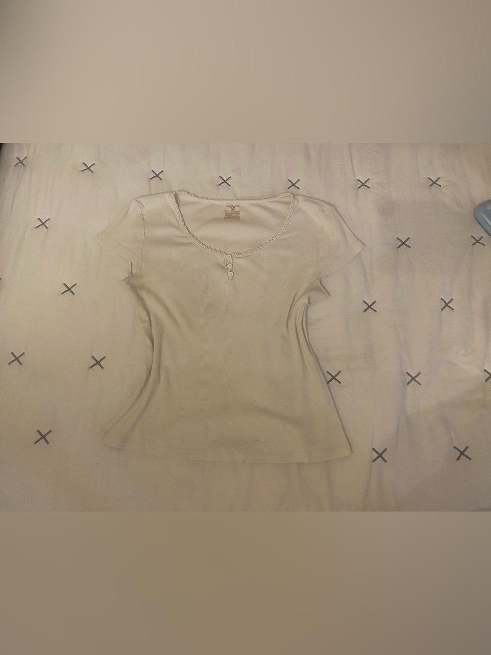 Jones New York Cream Short Sleeve Scoop Neck Top with Lace Trim
